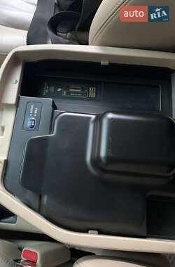 Позашляховик / Кросовер Lexus LX 2006 в 