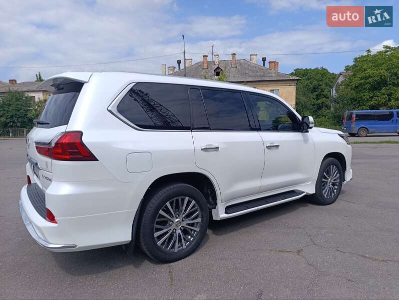 Позашляховик / Кросовер Lexus LX 2017 в Вінниці