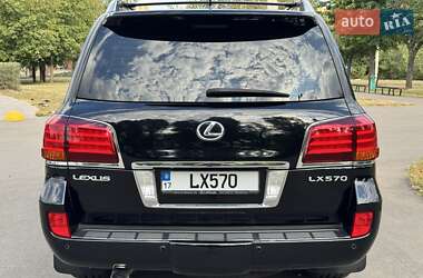 Внедорожник / Кроссовер Lexus LX 2008 в 