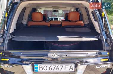 Внедорожник / Кроссовер Lexus LX 2013 в 