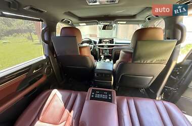 Внедорожник / Кроссовер Lexus LX 2018 в 