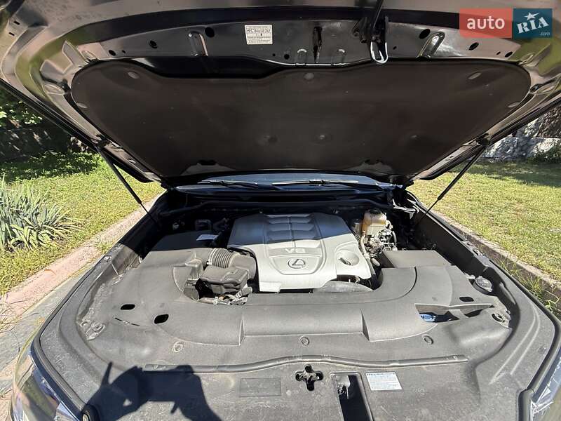 Позашляховик / Кросовер Lexus LX 2018 в Кременчуці фото 25 Позашляховик / Кросовер Lexus LX 2018 в Кременчуці