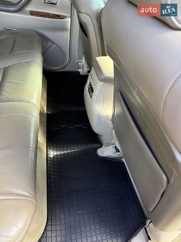 Внедорожник / Кроссовер Lexus LX 2004 в Косове