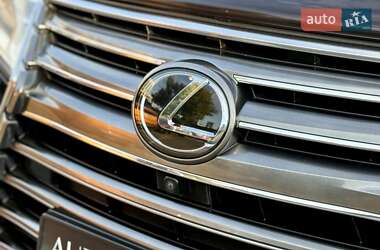 Внедорожник / Кроссовер Lexus LX 2016 в 