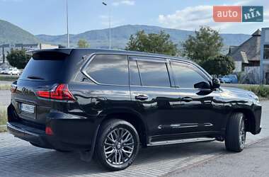 Внедорожник / Кроссовер Lexus LX 2016 в 