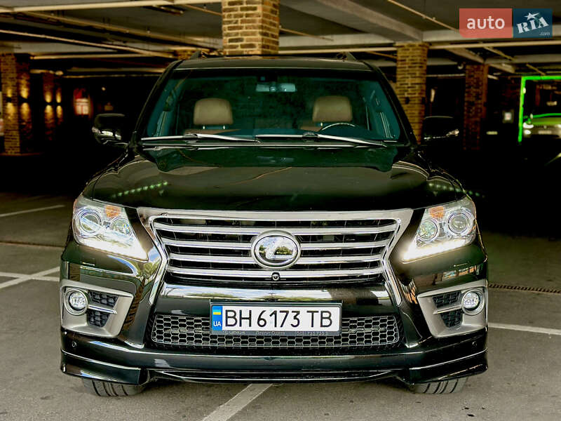 Lexus LX 2014