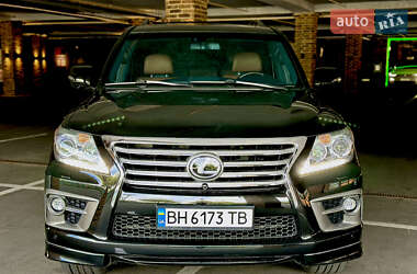 Внедорожник / Кроссовер Lexus LX 2014 в 