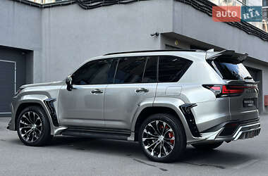 Внедорожник / Кроссовер Lexus LX 2022 в 