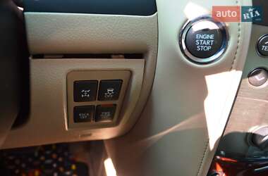 Позашляховик / Кросовер Lexus LX 2008 в 