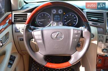 Позашляховик / Кросовер Lexus LX 2008 в 