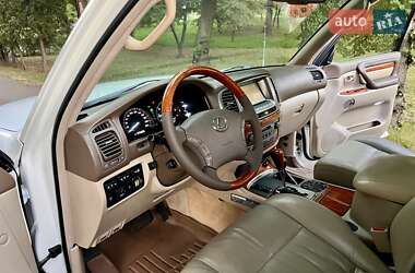 Внедорожник / Кроссовер Lexus LX 2006 в 