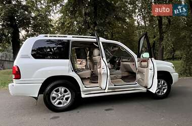 Внедорожник / Кроссовер Lexus LX 2006 в 