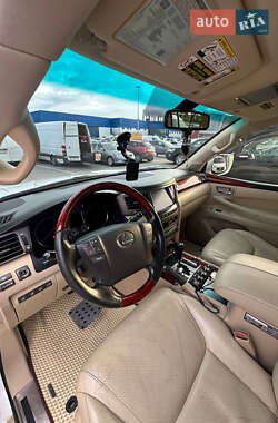 Позашляховик / Кросовер Lexus LX 2008 в 
