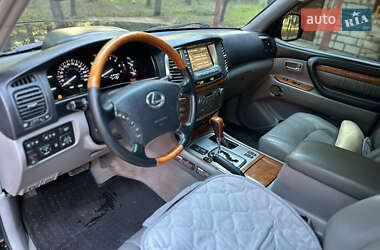 Внедорожник / Кроссовер Lexus LX 2005 в 