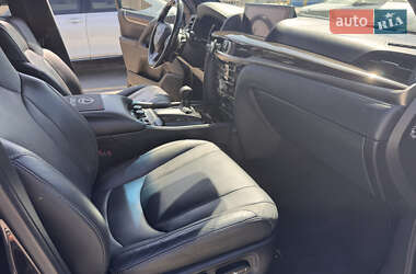 Внедорожник / Кроссовер Lexus LX 2019 в 