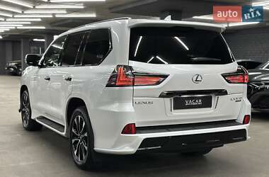 Внедорожник / Кроссовер Lexus LX 2021 в 