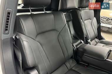 Внедорожник / Кроссовер Lexus LX 2021 в 