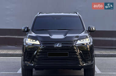 Позашляховик / Кросовер Lexus LX 2022 в 