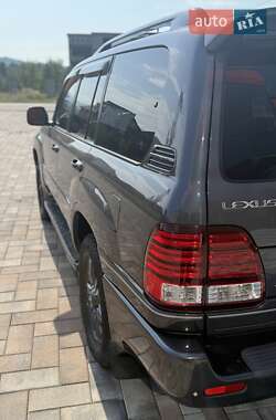 Внедорожник / Кроссовер Lexus LX 2006 в 