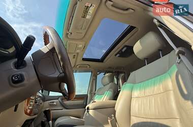 Внедорожник / Кроссовер Lexus LX 2006 в 