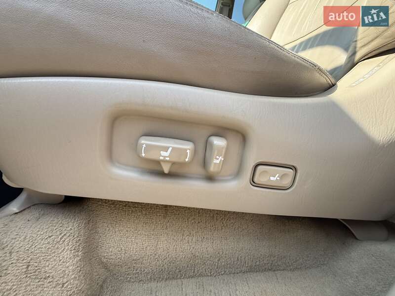 Внедорожник / Кроссовер Lexus LX 2006 в Тячеве фото 20 Внедорожник / Кроссовер Lexus LX 2006 в Тячеве