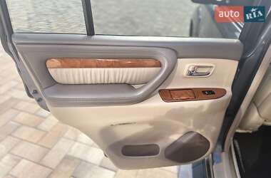 Внедорожник / Кроссовер Lexus LX 2006 в 