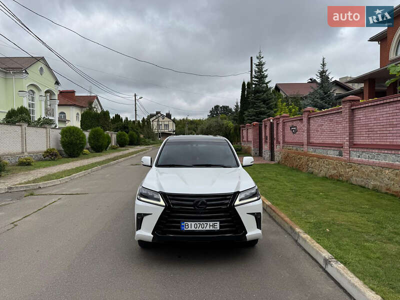 Позашляховик / Кросовер Lexus LX 2015 в Києві