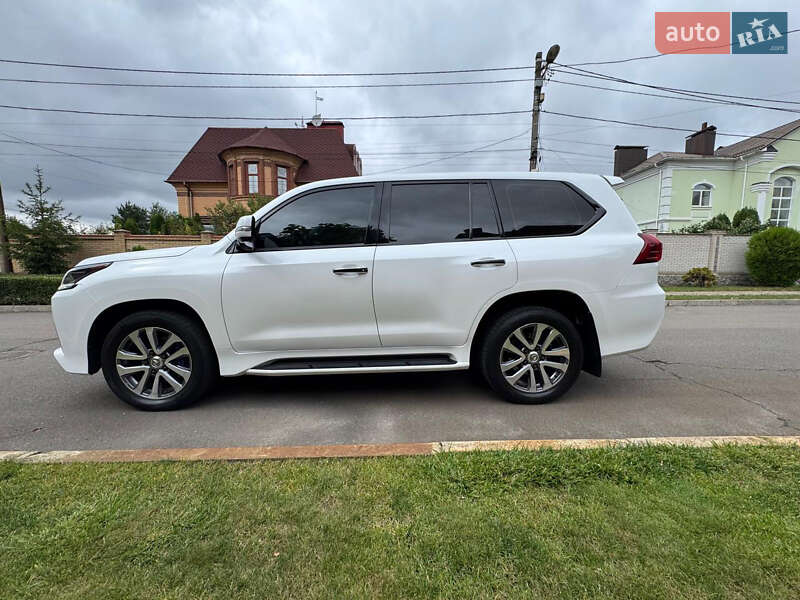 Позашляховик / Кросовер Lexus LX 2015 в Києві