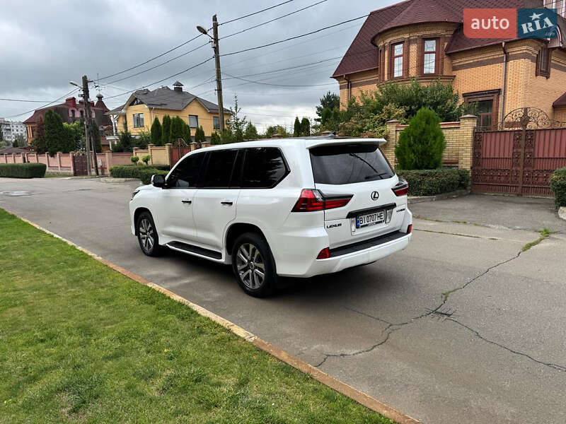 Позашляховик / Кросовер Lexus LX 2015 в Києві