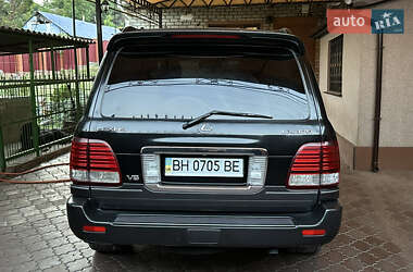 Позашляховик / Кросовер Lexus LX 2005 в 