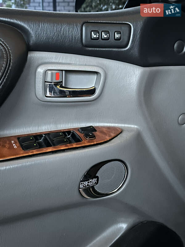 Позашляховик / Кросовер Lexus LX 2005 в Одесі