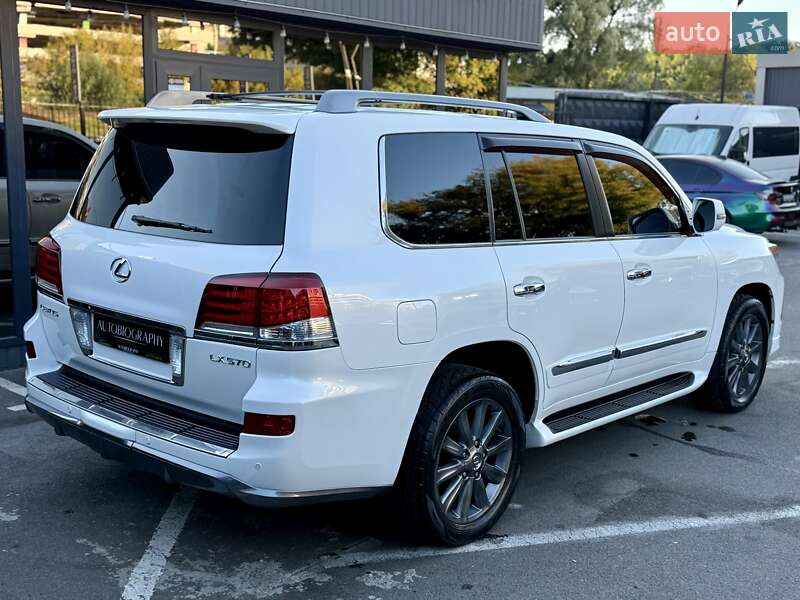 Внедорожник / Кроссовер Lexus LX 2012 в Киеве