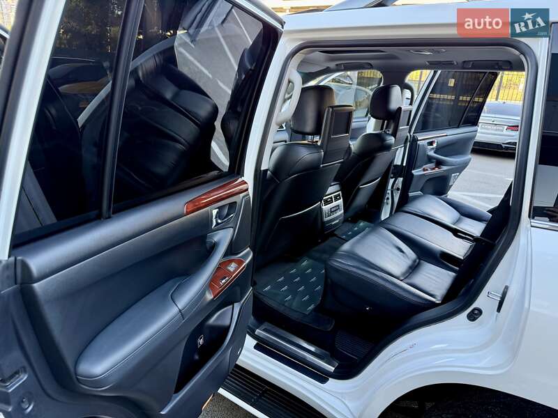Внедорожник / Кроссовер Lexus LX 2012 в Киеве