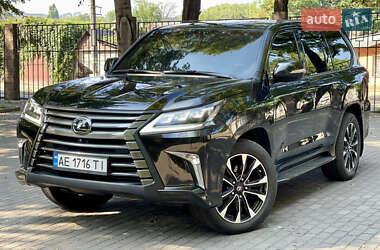 Позашляховик / Кросовер Lexus LX 2017 в 