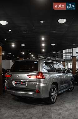 Внедорожник / Кроссовер Lexus LX 2016 в 