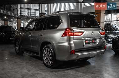 Внедорожник / Кроссовер Lexus LX 2016 в 