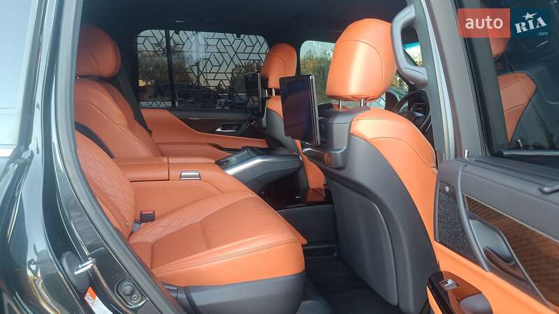 Внедорожник / Кроссовер Lexus LX 2023 в Киеве