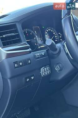 Позашляховик / Кросовер Lexus LX 2019 в 