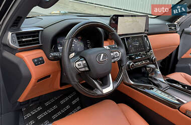 Позашляховик / Кросовер Lexus LX 2022 в 