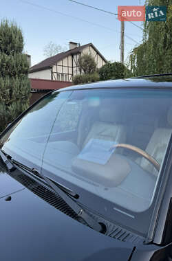 Внедорожник / Кроссовер Lexus LX 2004 в 