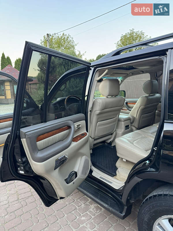 Позашляховик / Кросовер Lexus LX 2004 в Києві