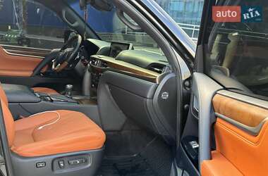 Внедорожник / Кроссовер Lexus LX 2016 в 