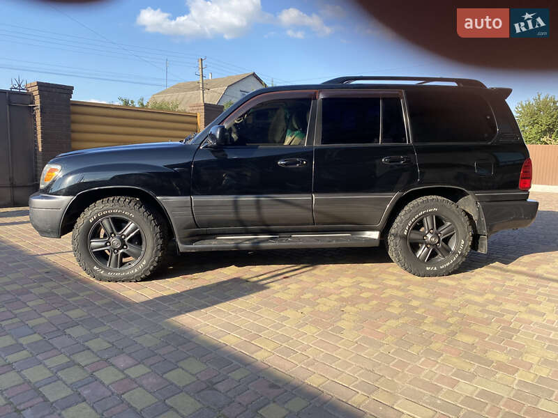 Позашляховик / Кросовер Lexus LX 2006 в Борзні
