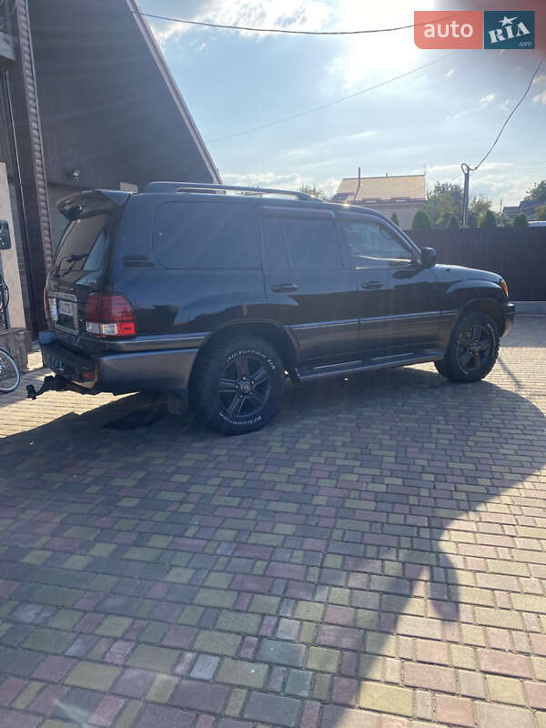 Позашляховик / Кросовер Lexus LX 2006 в Борзні