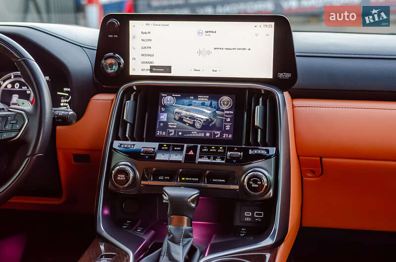 Внедорожник / Кроссовер Lexus LX 2023 в Киеве