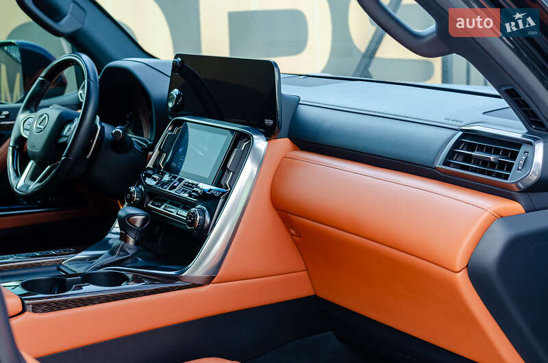 Внедорожник / Кроссовер Lexus LX 2023 в Киеве