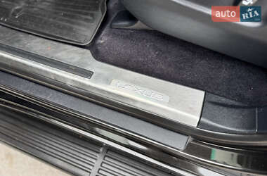 Позашляховик / Кросовер Lexus LX 2012 в 