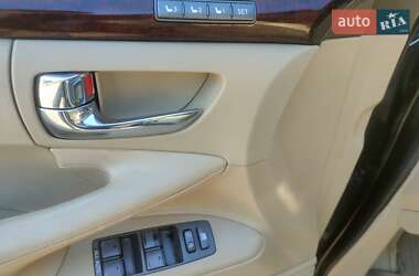 Внедорожник / Кроссовер Lexus LX 2008 в 