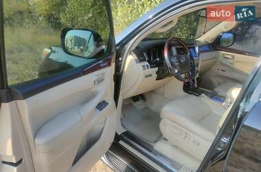 Внедорожник / Кроссовер Lexus LX 2008 в 