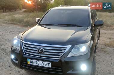 Внедорожник / Кроссовер Lexus LX 2008 в 
